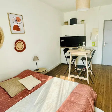 Studio L'instant Apartment *